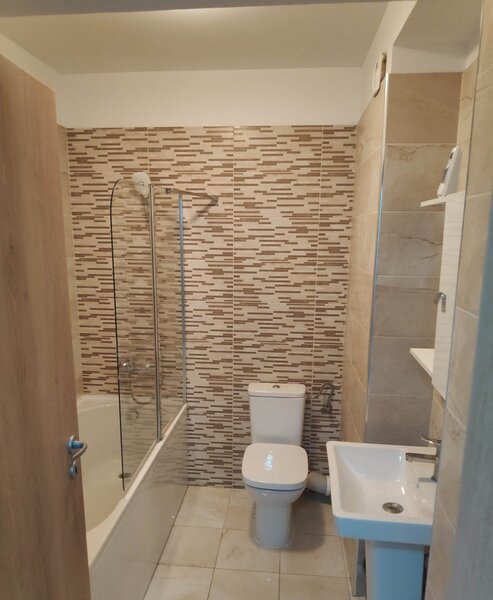 Moghioros Park Residence